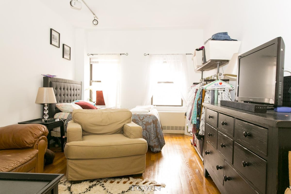 Photo for The Chesterfield - 186 West 80th Street Condominium in Upper West Side, Manhattan