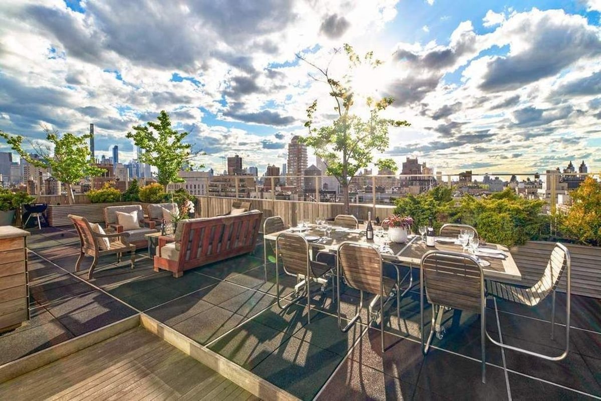 Photo for Park Avenue Court - 120 East 87th Street Condominium in Upper East Side, Manhattan