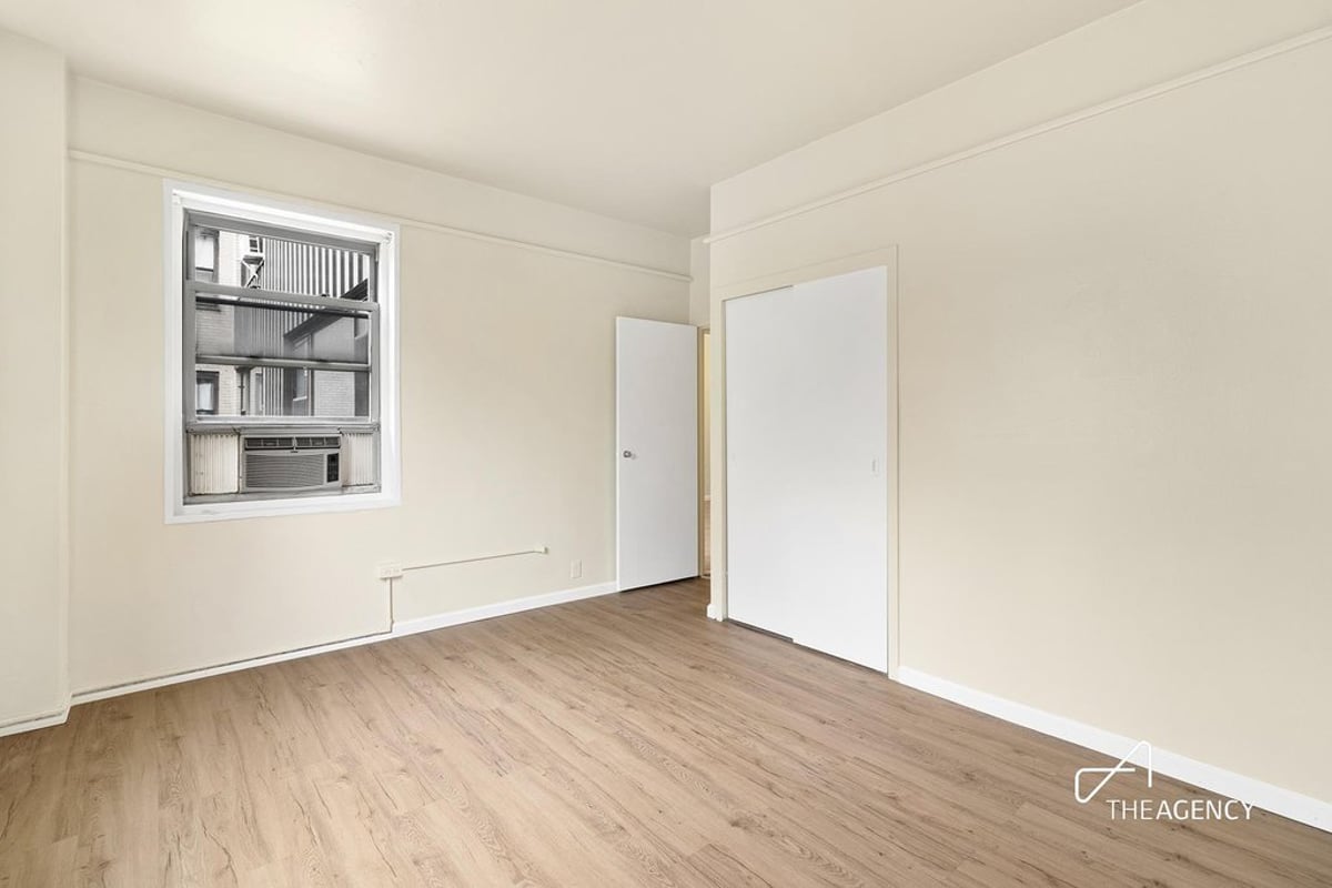 Fordham hill oval Rental NYC Real Estate Brokerage