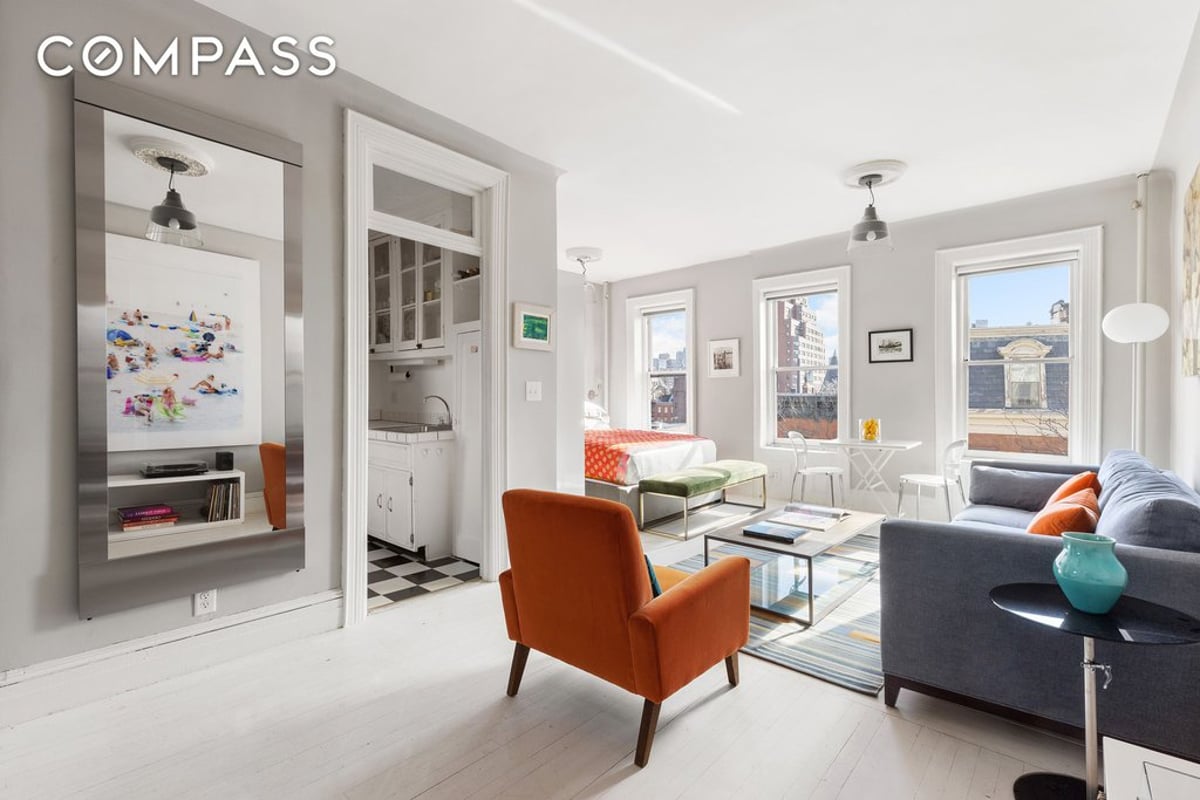 Photo for 227 West 11th Street - 227 West 11th Street Cooperative in West Village, Manhattan