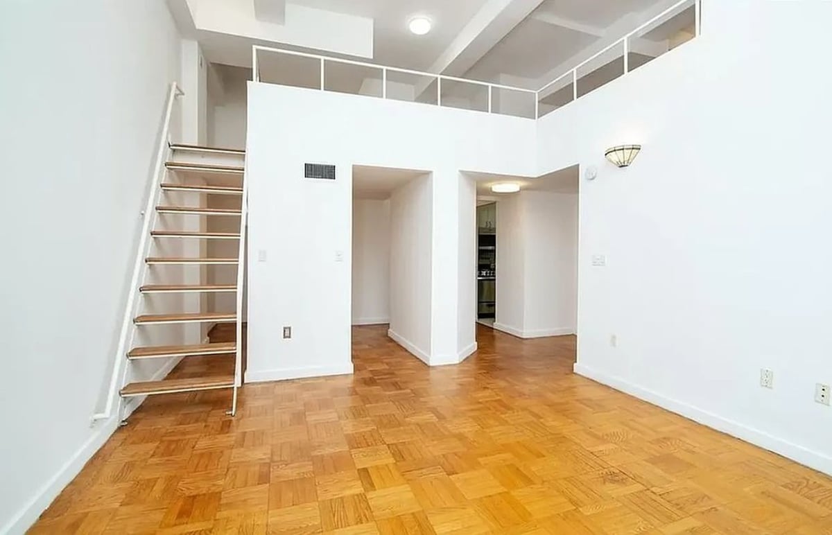 Photo for Chelsea Grande - 460 West 20th Street Rental Building in Chelsea, Manhattan