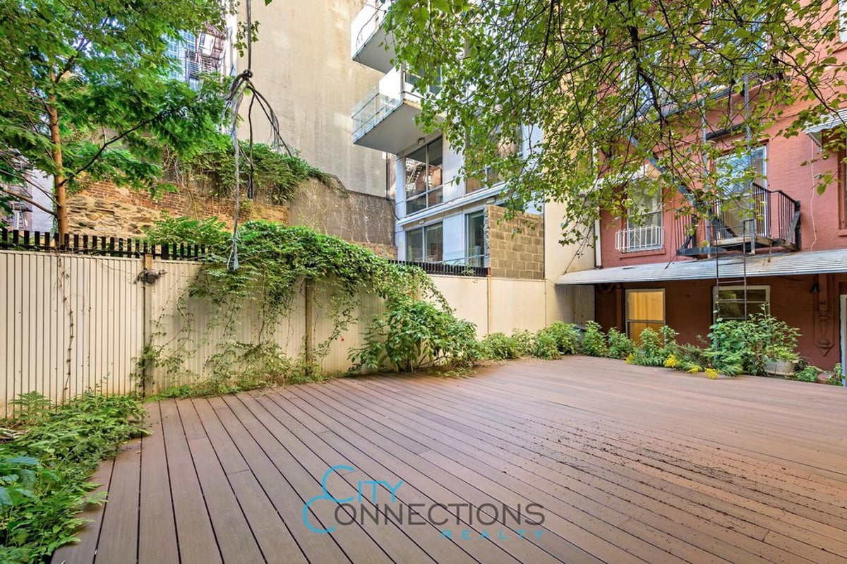 Photo for 350 West 55th - 350 West 55th Street Rental Building in Hell's Kitchen, Manhattan