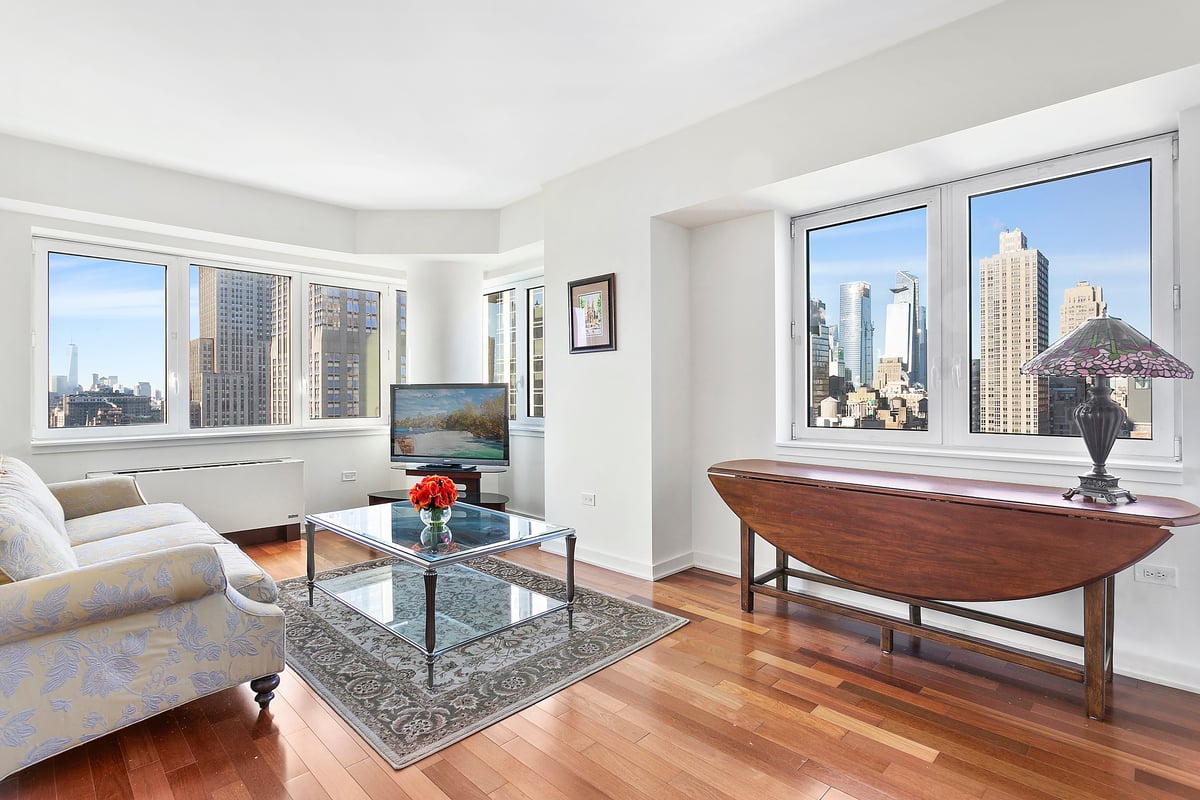 Photo for 425 Fifth Avenue - 425 Fifth Avenue Condominium in Murray Hill, Manhattan