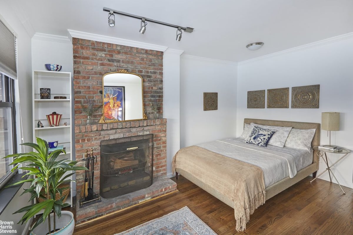 Photo for 838 Greenwich Street - 838 Greenwich Street Cooperative in West Village, Manhattan