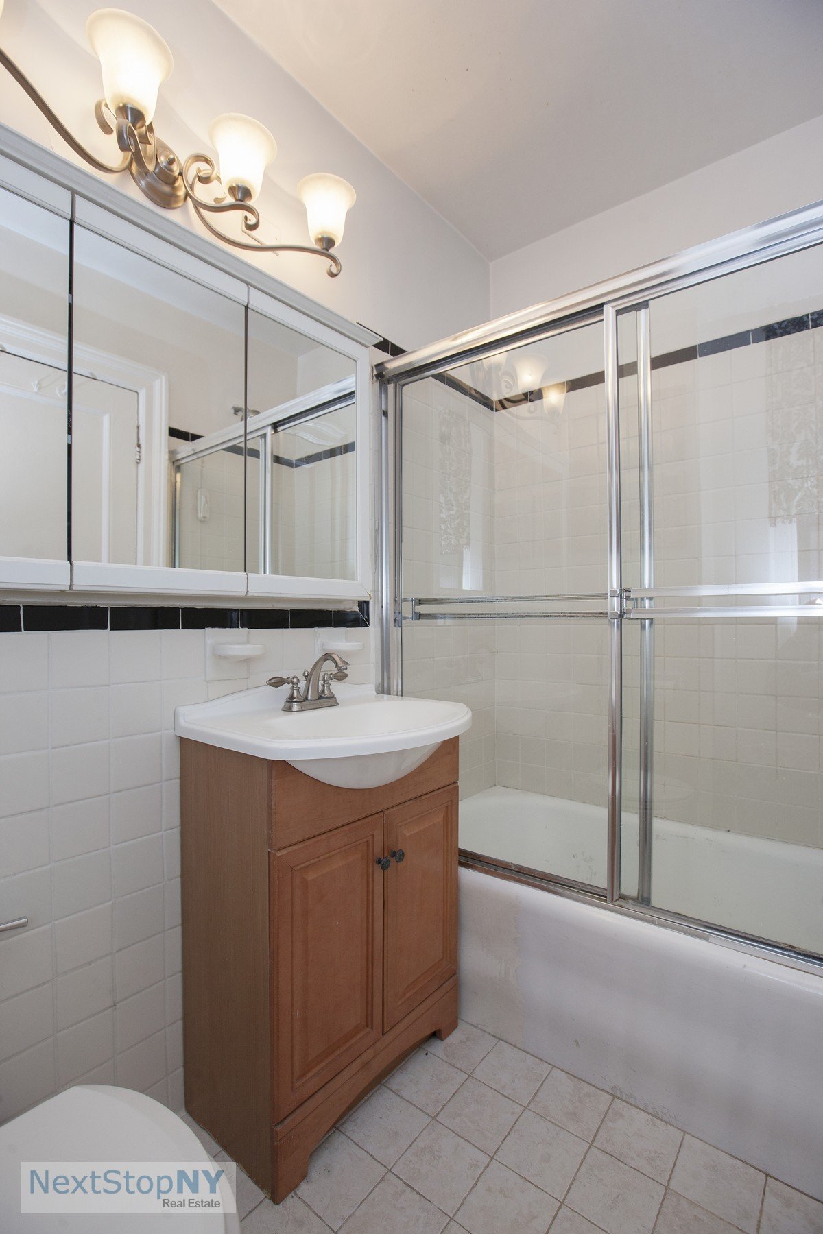 Photo for La Bourgogne - 157 East 72nd Street Condominium in Upper East Side, Manhattan