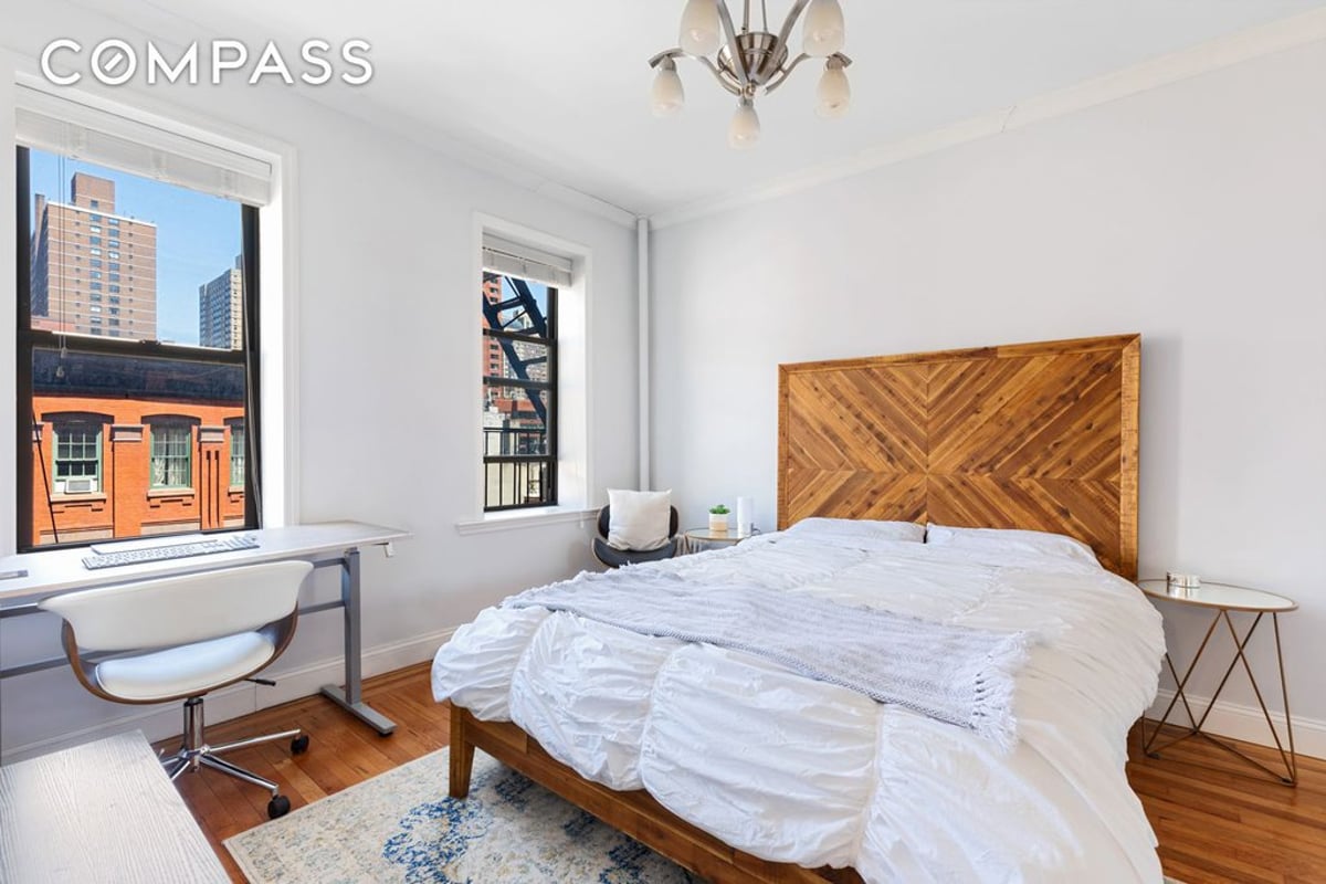 Photo for 166 East 92nd Street - 166 East 92nd Street Cooperative in Upper East Side, Manhattan