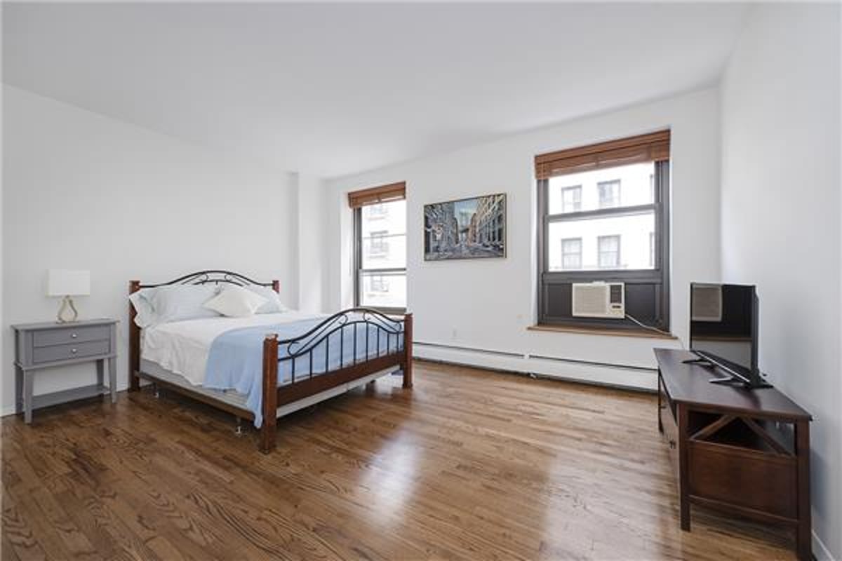 Photo for The Schuyler Arms - 305 West 98th Street Cooperative in Upper West Side, Manhattan