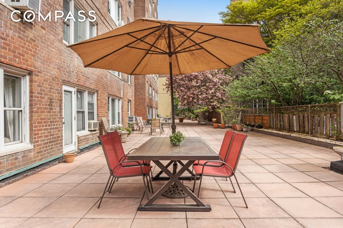 Photo for 135 Willow Street - 135 Willow Street Cooperative in Brooklyn Heights, Brooklyn