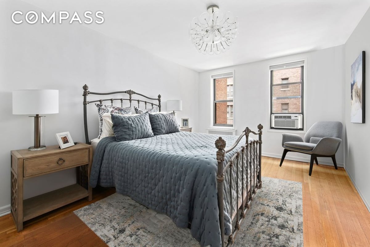 Photo for 330 East 80th Street - 330 East 80th Street Cooperative in Upper East Side, Manhattan