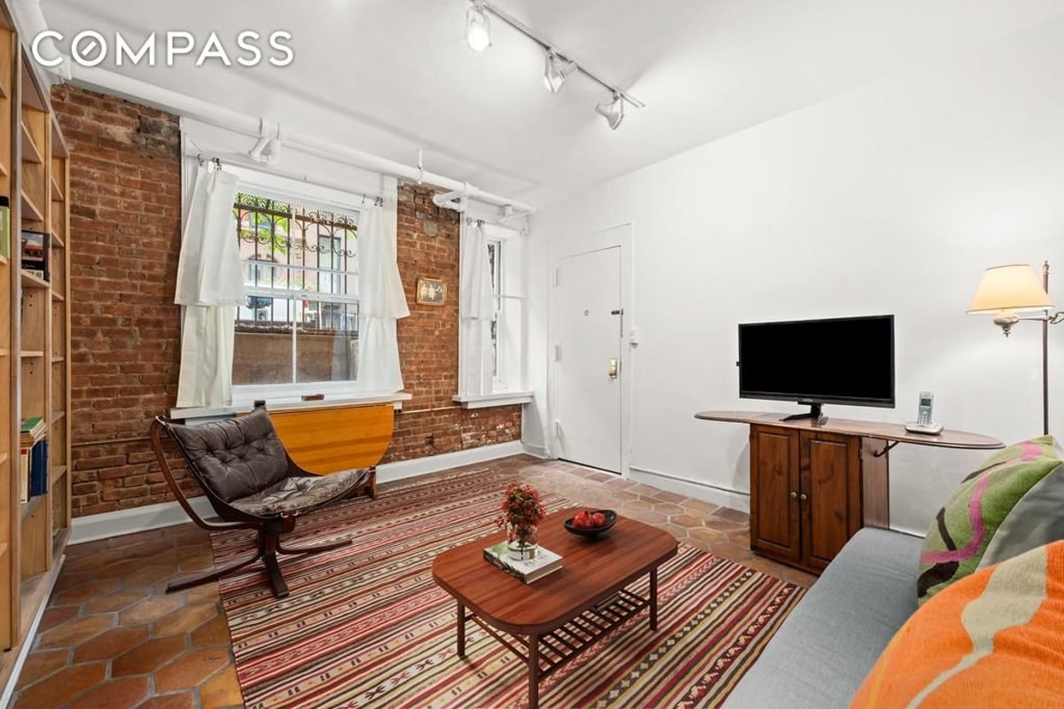 Photo for 79 PERRY STREET - 79 Perry Street Cooperative in West Village, Manhattan