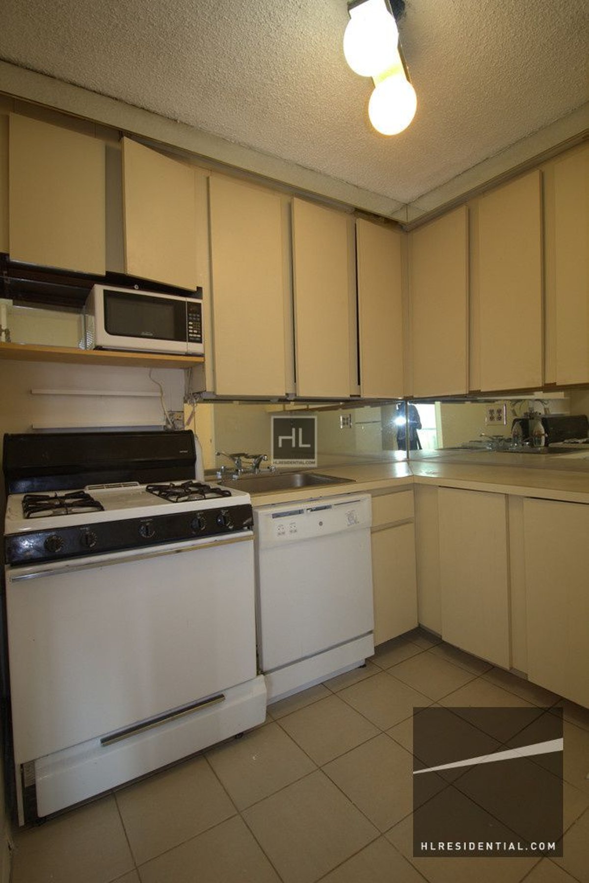 Photo for The Fontaine - 353 East 72nd Street Cooperative in Upper East Side, Manhattan