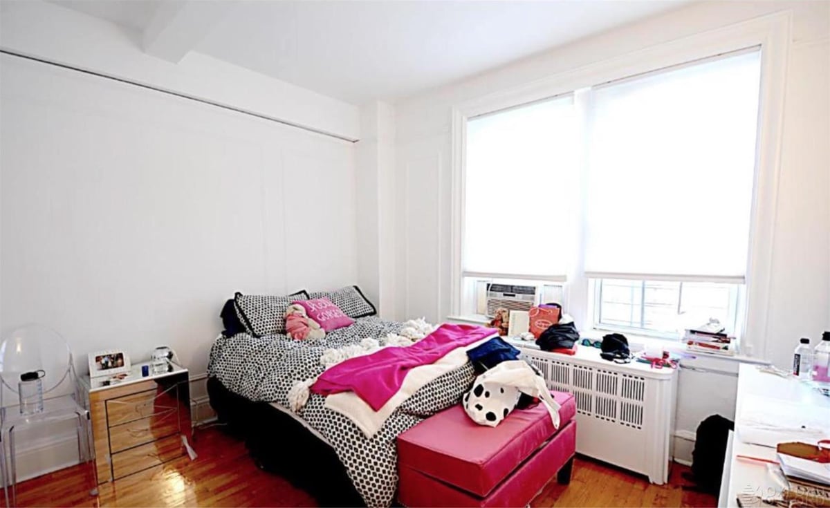 Photo for 212 AMSTERDAM AVENUE - 212 Amsterdam Avenue Rental Building in Lincoln Square, Manhattan