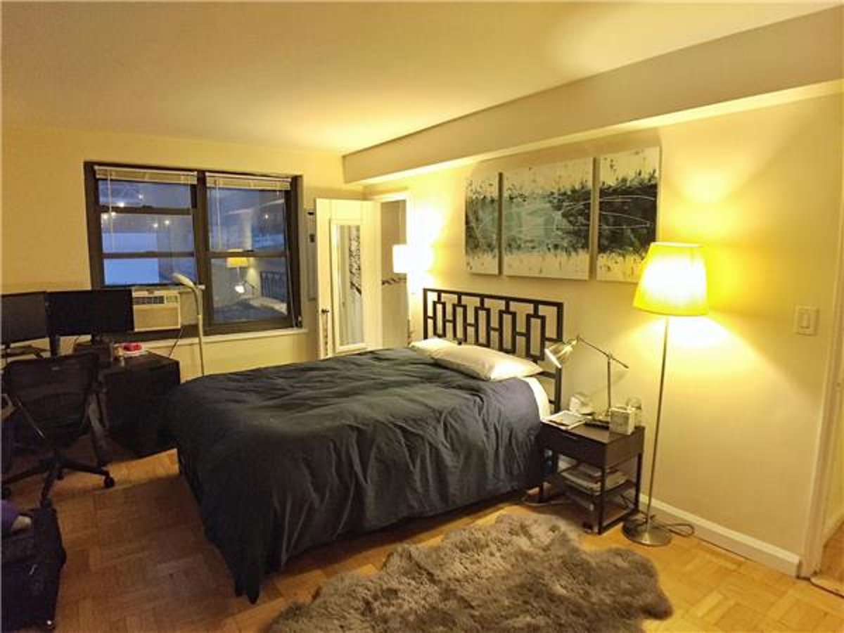 Photo for Lex 54 - 135 East 54th Street Condominium in Midtown East, Manhattan