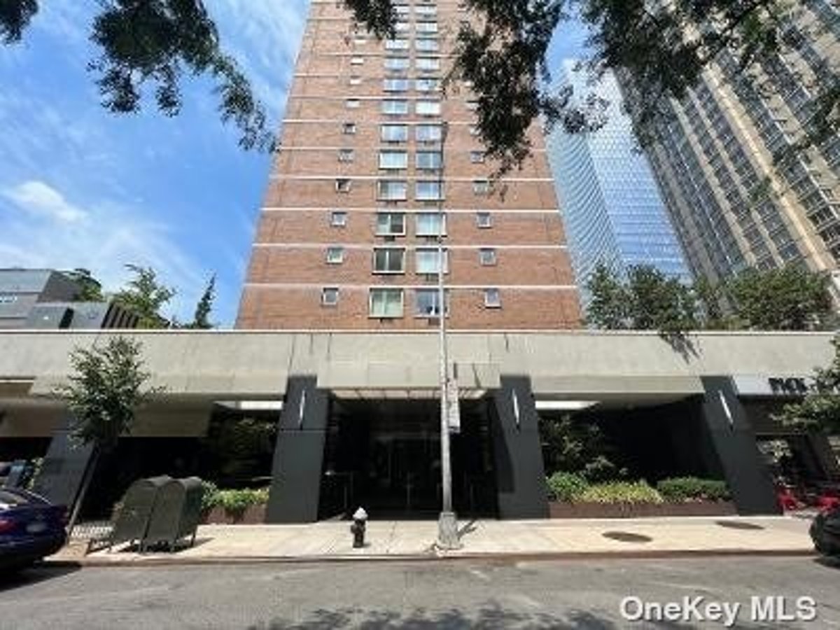 Photo for Fifty Third And Eighth - 301 West 53rd Street Condominium in Midtown, Manhattan