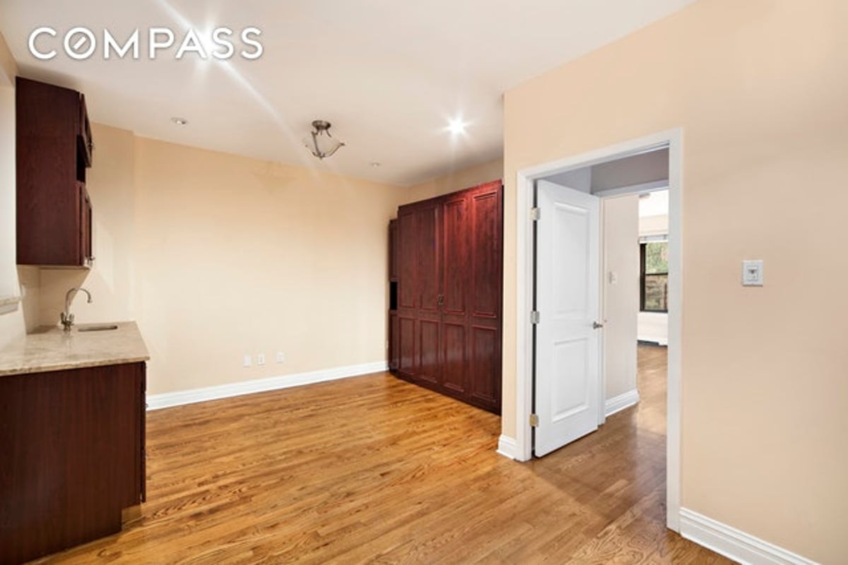 Photo for The Walton - 104 West 70th Street Condominium in Upper West Side, Manhattan