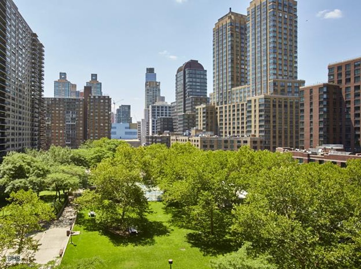 Photo for Lincoln Towers - 205 West End Avenue Cooperative in Upper West Side, Manhattan
