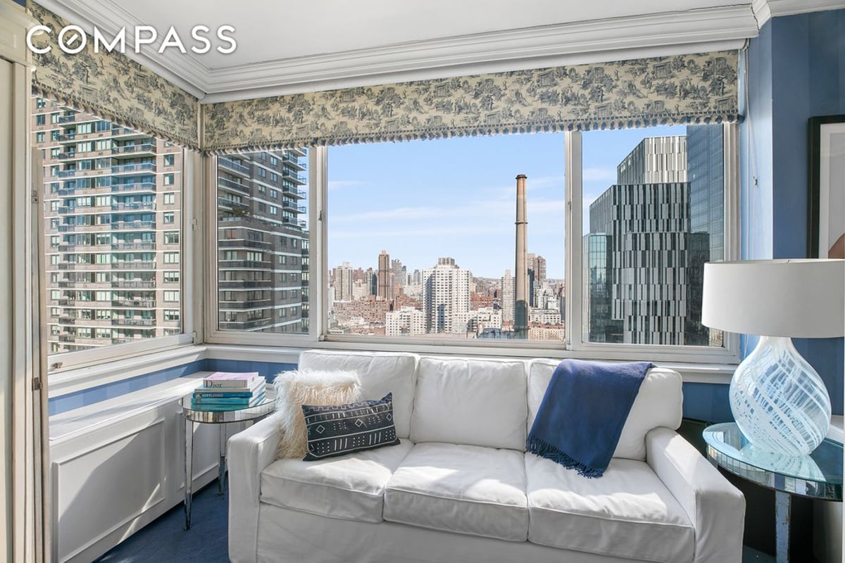 Photo for The Belaire - 524 East 72nd Street Condominium in Upper East Side, Manhattan