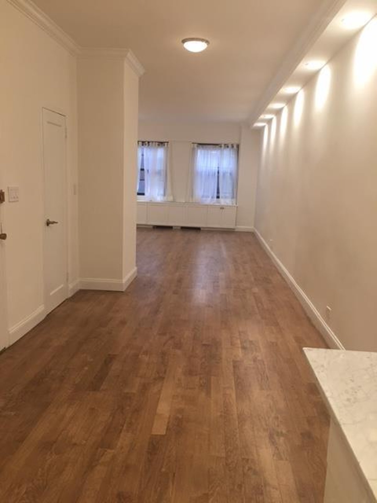 Photo for Tower 58 - 58 West 58th Street Condominium in Midtown, Manhattan