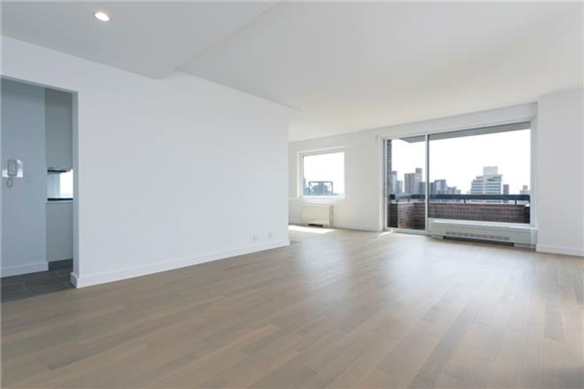 Photo for 1239 Madison Avenue - 45 East 89th Street Condominium in Carnegie Hill, Manhattan