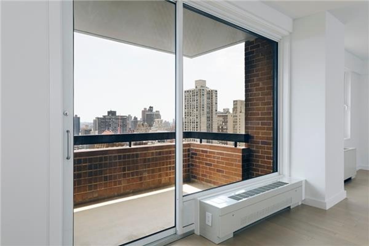 Photo for 1239 Madison Avenue - 45 East 89th Street Condominium in Carnegie Hill, Manhattan