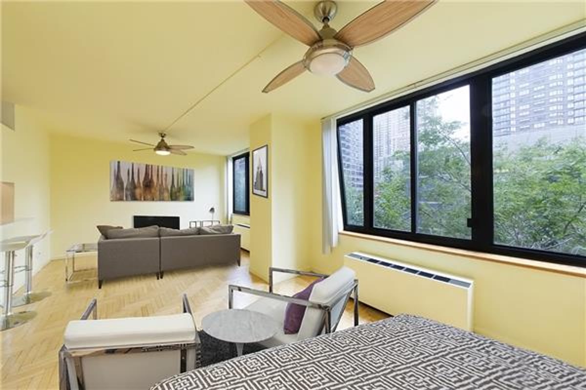 Photo for 677 West End Avenue - 677 West End Avenue Cooperative in Upper West Side, Manhattan