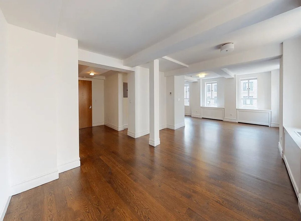 Photo for The Paris New York - 752 West End Avenue Condominium in Upper West Side, Manhattan