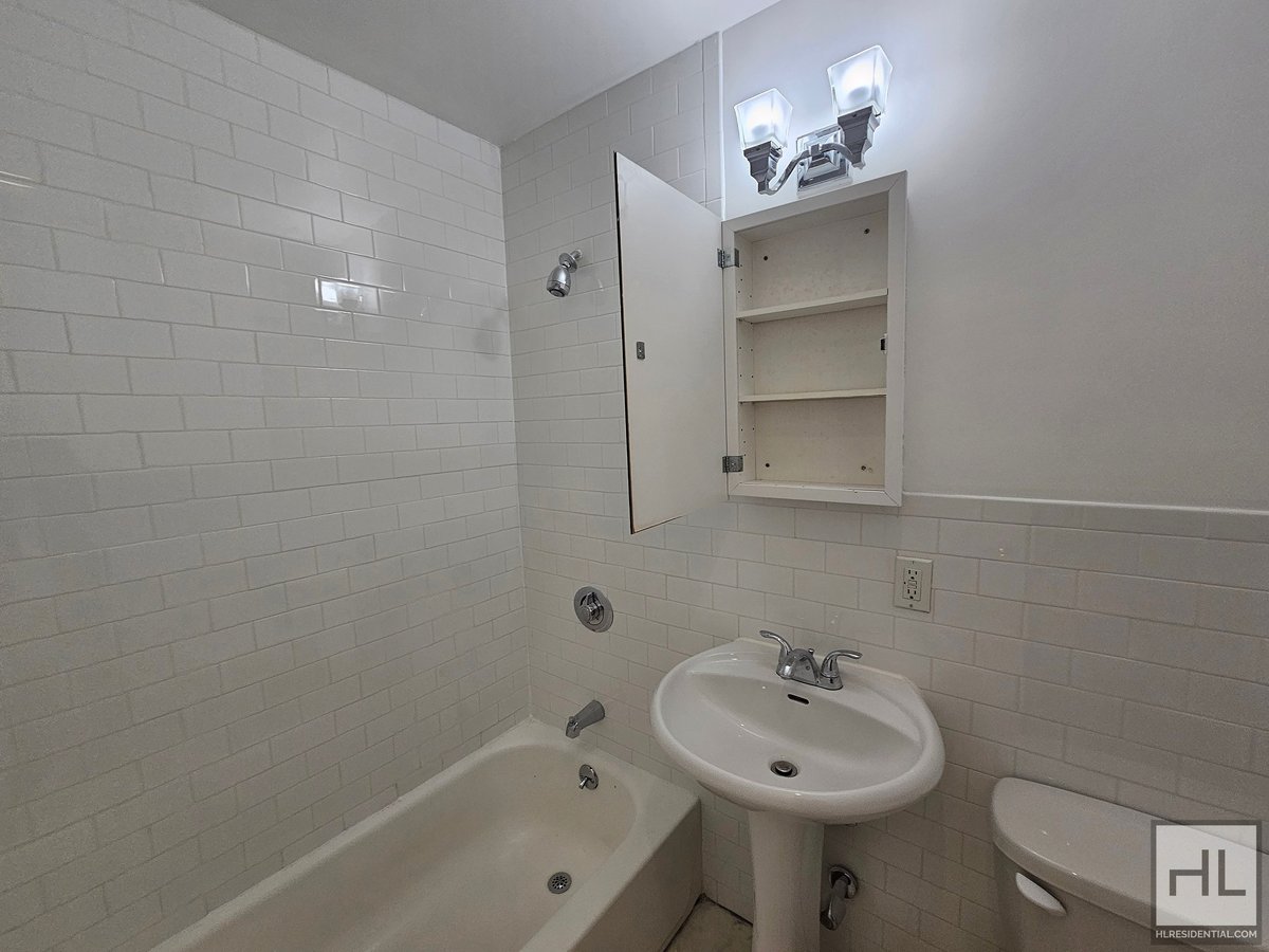 NoHo One Bedroom Apartment with Washer/Dryer, Dishwasher, and More