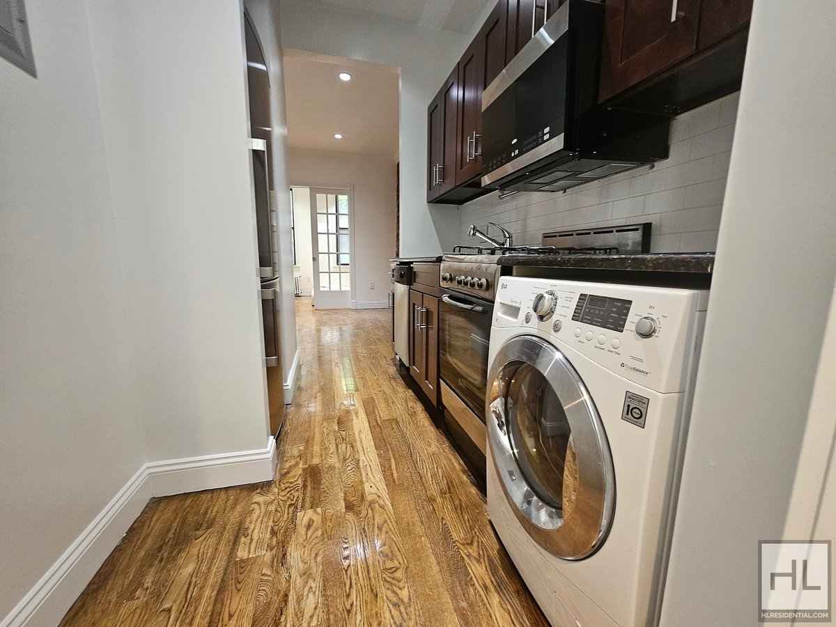 NoHo One Bedroom Apartment with Washer/Dryer, Dishwasher, and More