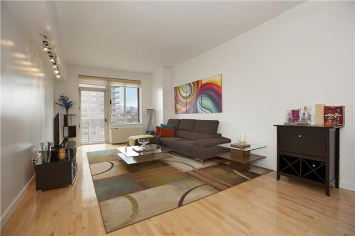 Photo for The Gotham - 170 East 87th Street Condominium in Upper East Side, Manhattan