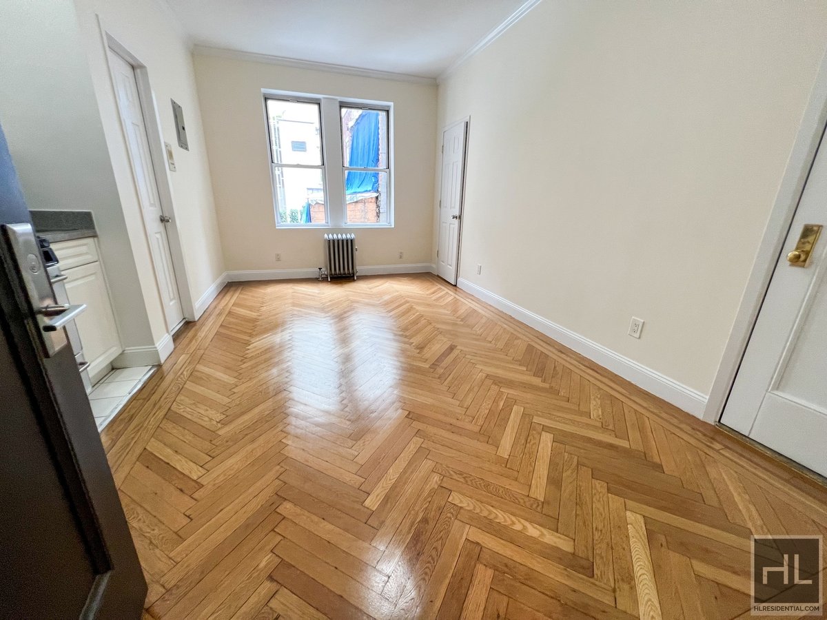 Photo for 117 West 13th Street - 117 West 13th Street Rental Building in Greenwich Village, Manhattan