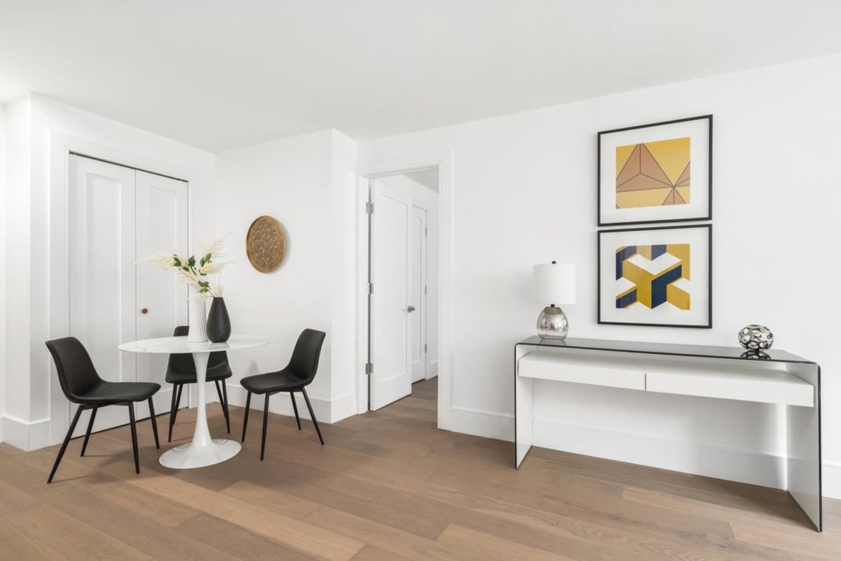 Photo for Trafalgar House - 120 East 90th Street Condominium in Upper East Side, Manhattan