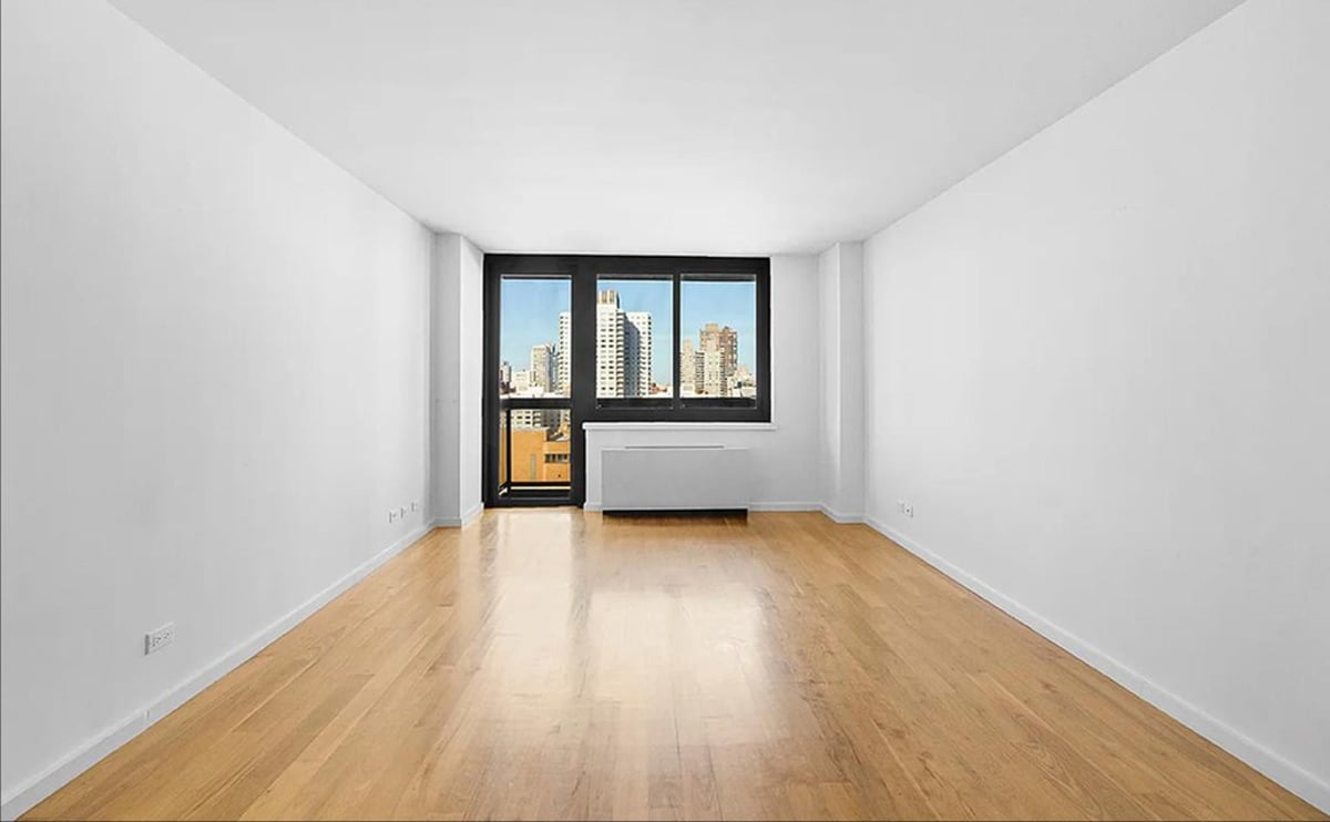 Photo for 515 East 72 - 515 East 72nd Street Condominium in Upper East Side, Manhattan