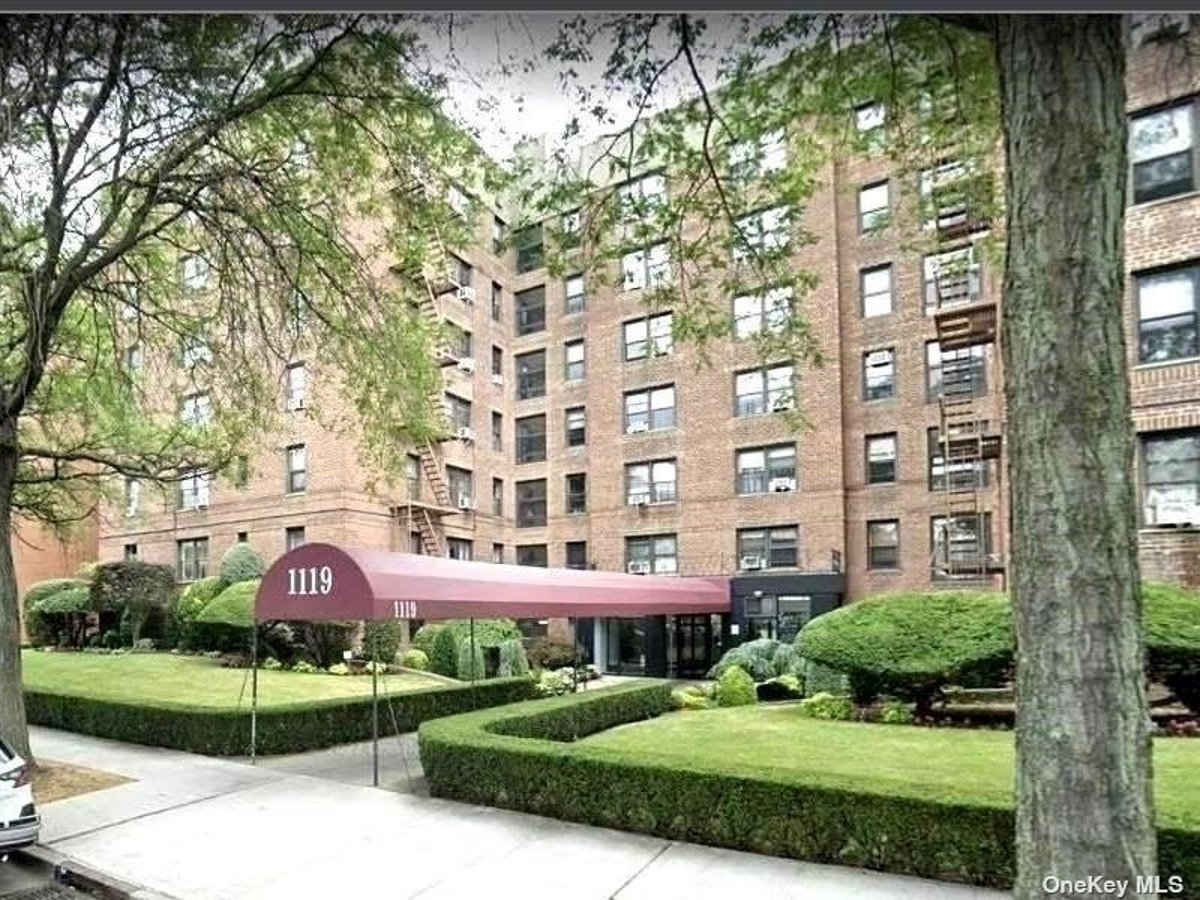 Photo for 1119 OCEAN PARKWAY - 1119 Ocean Parkway Cooperative in Midwood, Brooklyn