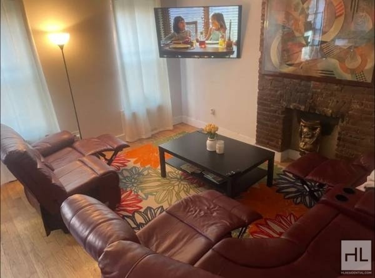 Photo for 354 BROADWAY - 354 Broadway Condominium in Tribeca, Manhattan