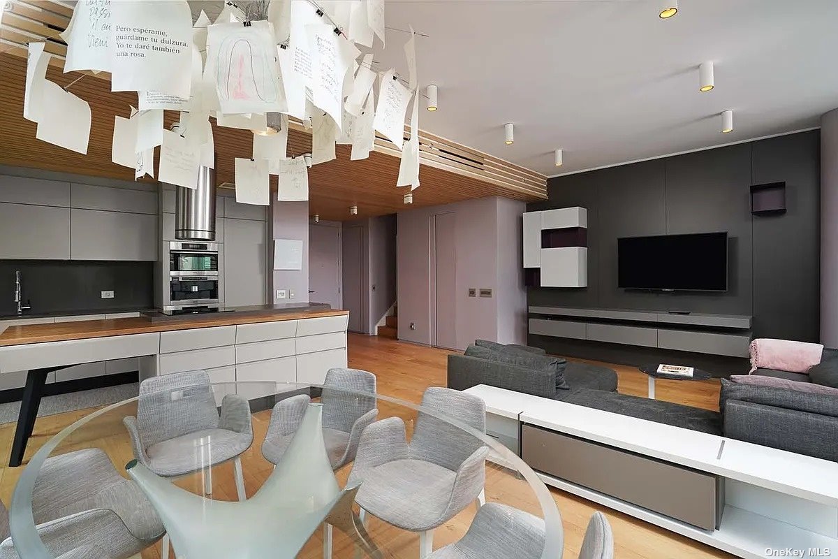 Photo for 101 Warren - 99 Warren Street And 101 Warren Street Condominium in Tribeca, Manhattan