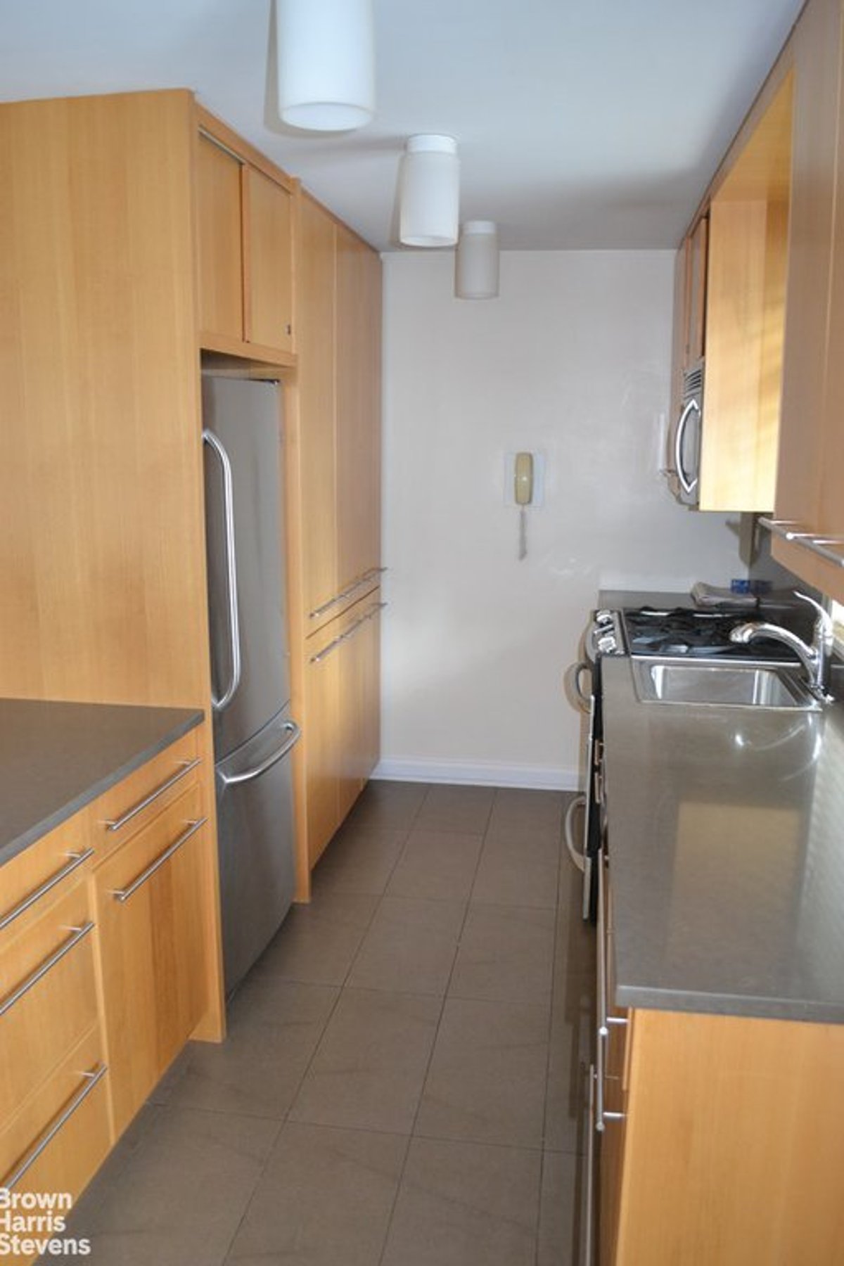 Photo for Hemisphere House - 60 West 57th Street Rental Building in Midtown, Manhattan