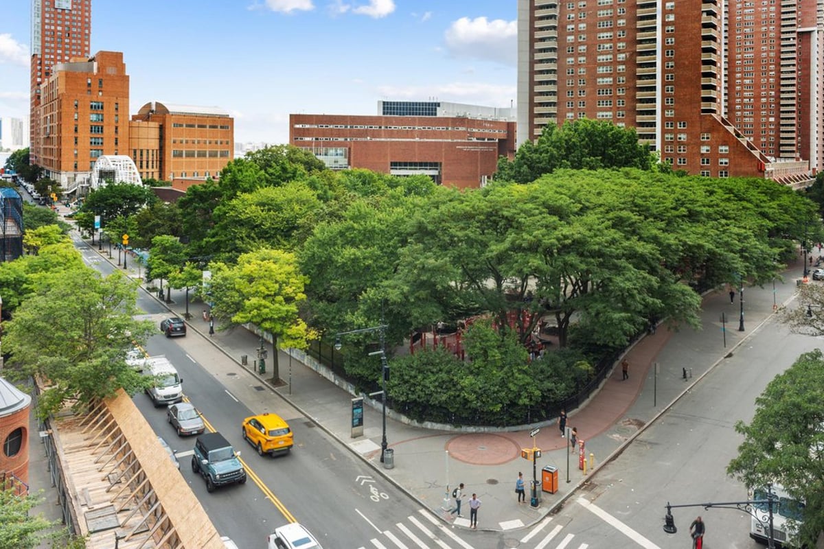 Photo for Greenwich Court - 295 Greenwich Street Condominium in Tribeca, Manhattan