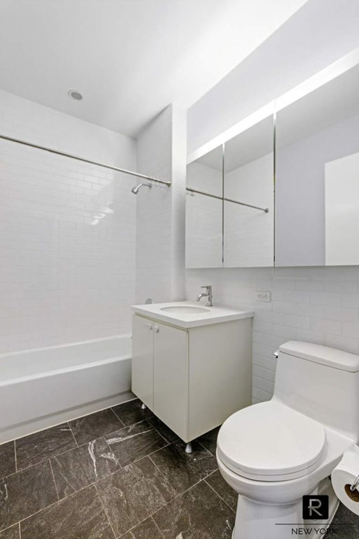 Photo for be@Schermerhorn - 189 Schermerhorn Street Condominium in Downtown Brooklyn, Brooklyn