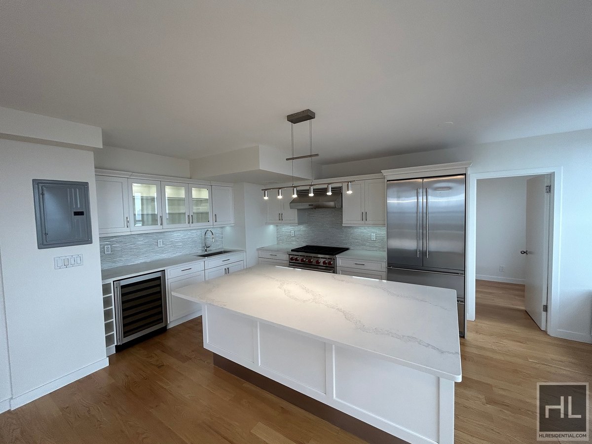 Photo for The Montana - 247 West 87th Street Rental Building in Upper West Side, Manhattan