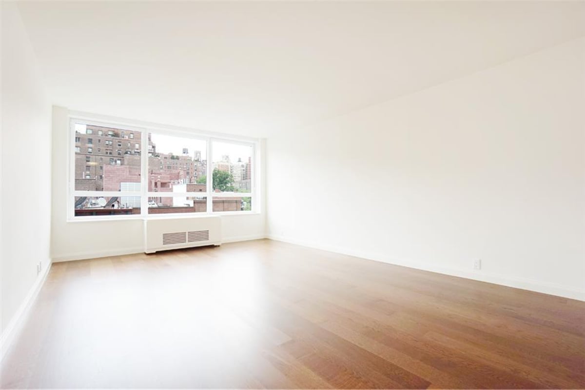 Photo for Carnegie Park Condominium - 200 East 94th Street Condominium in Upper East Side, Manhattan