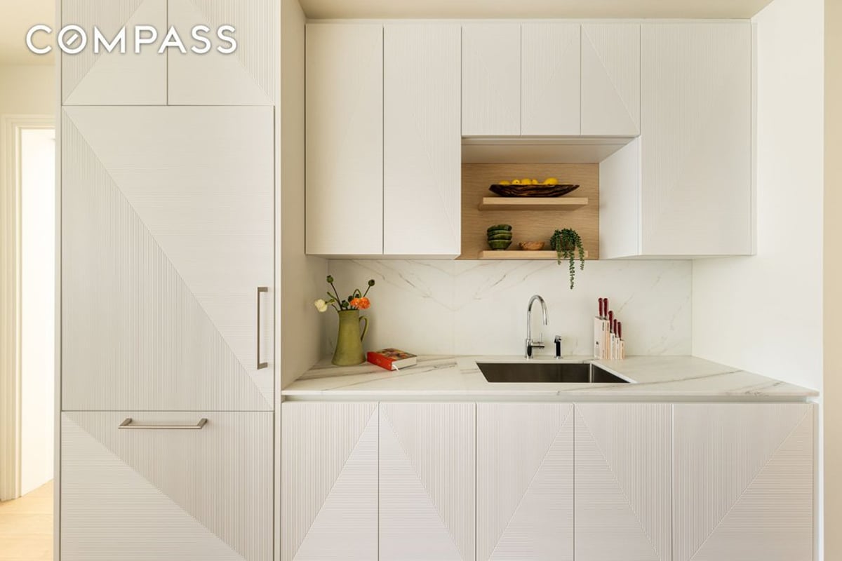 Photo for Cocoa Exchange - 1 Wall Street Court Condominium in Financial District, Manhattan