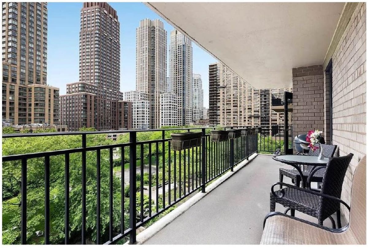 Photo for Lincoln Towers - 165 West End Avenue Condominium in Upper West Side, Manhattan