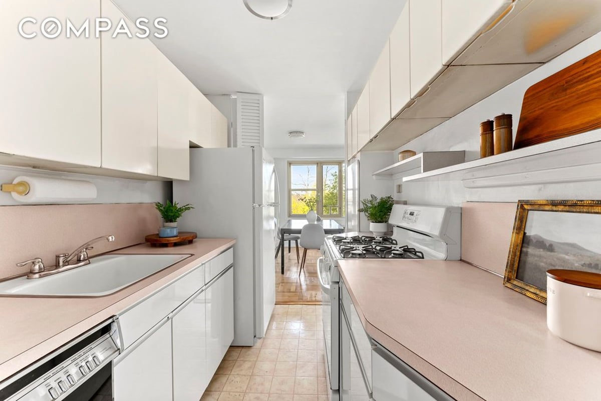 Photo for Cabrini Terrace - 900 West 190th Street Cooperative in Washington Heights, Manhattan