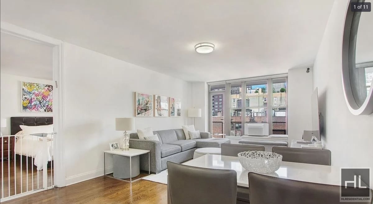 Photo for 165 East 35th Street - 165 East 35th Street Rental Building in Murray Hill, Manhattan