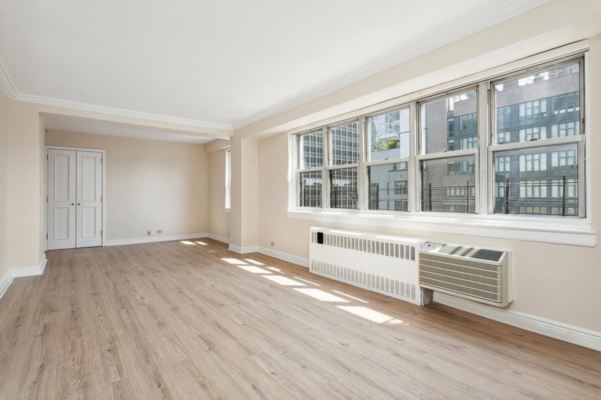 Photo for 155 East 38th Street - 155 East 38th Street Condominium in Murray Hill, Manhattan