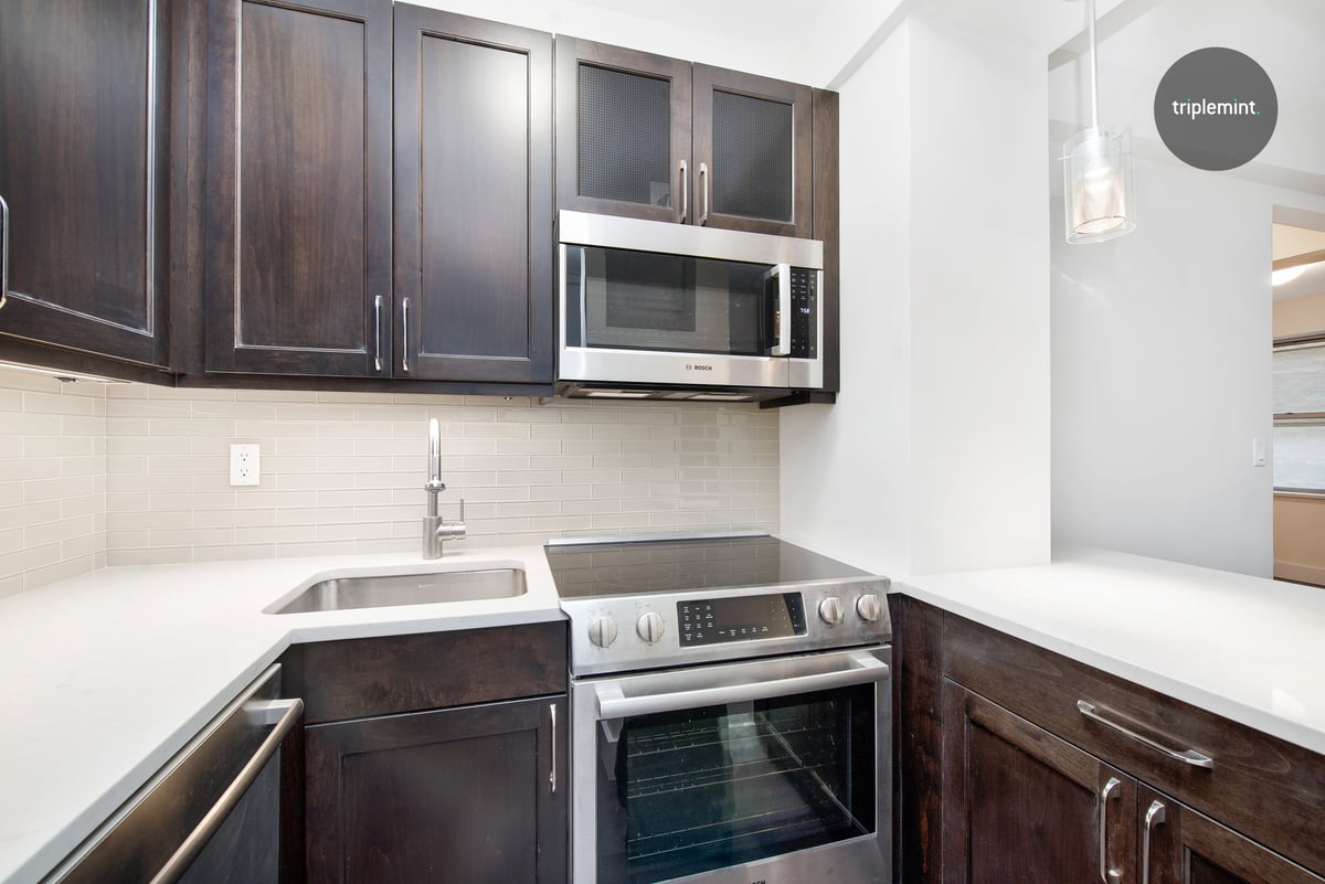 Photo for 80 Park Avenue - 80 Park Ave. Condominium in Murray Hill, Manhattan