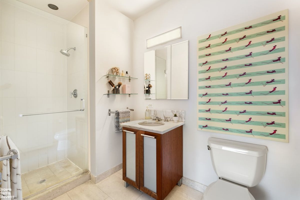 Photo for Crossing 23rd - 121 East 23rd Street Condominium in Gramercy Park, Manhattan