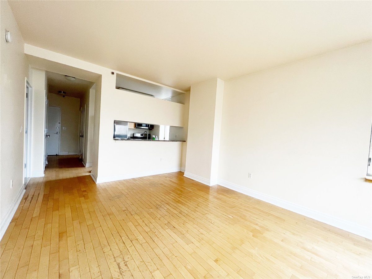 Photo for 1760 Second Avenue - 1760 Second Avenue Condominium in Upper East Side, Manhattan