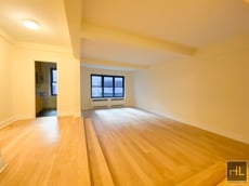 Image for East 56 St and Lexington Ave