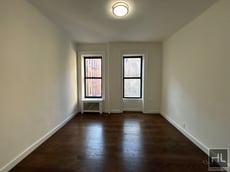 Image for 75th/York Separate Kitchen & Unique Studio w/HO Rm: Sleep/LR/HO Zone(s): No Broker's Fees! Low $3k's, Let's Make A Deal!?